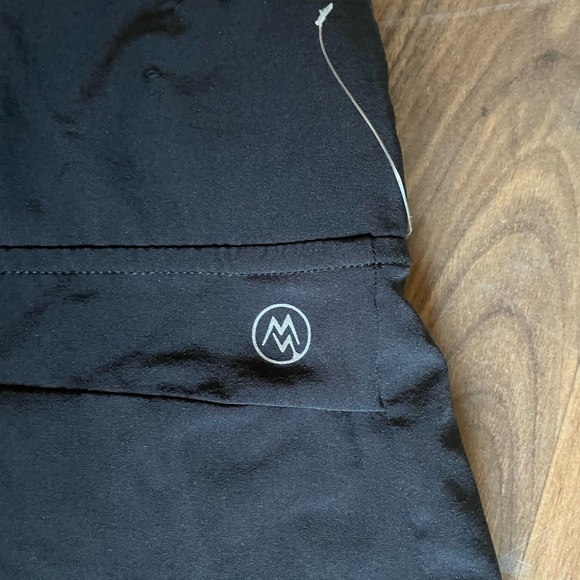 Cloudvel Skorts (new) - Picture 2 of 3